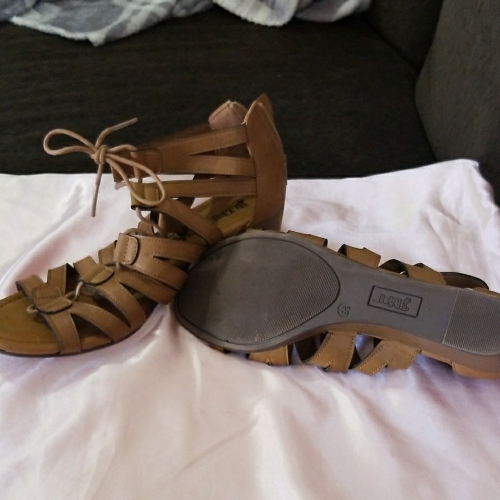 Sandals - Picture 2 of 2